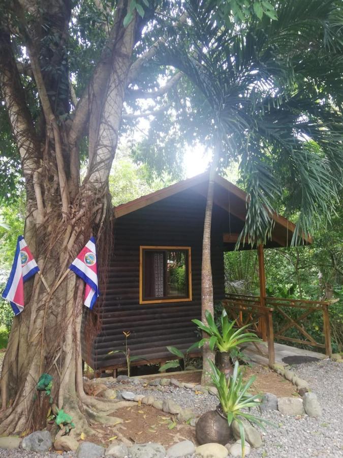 Casa El Colibri Bed and Breakfast Parrita Εξωτερικό φωτογραφία