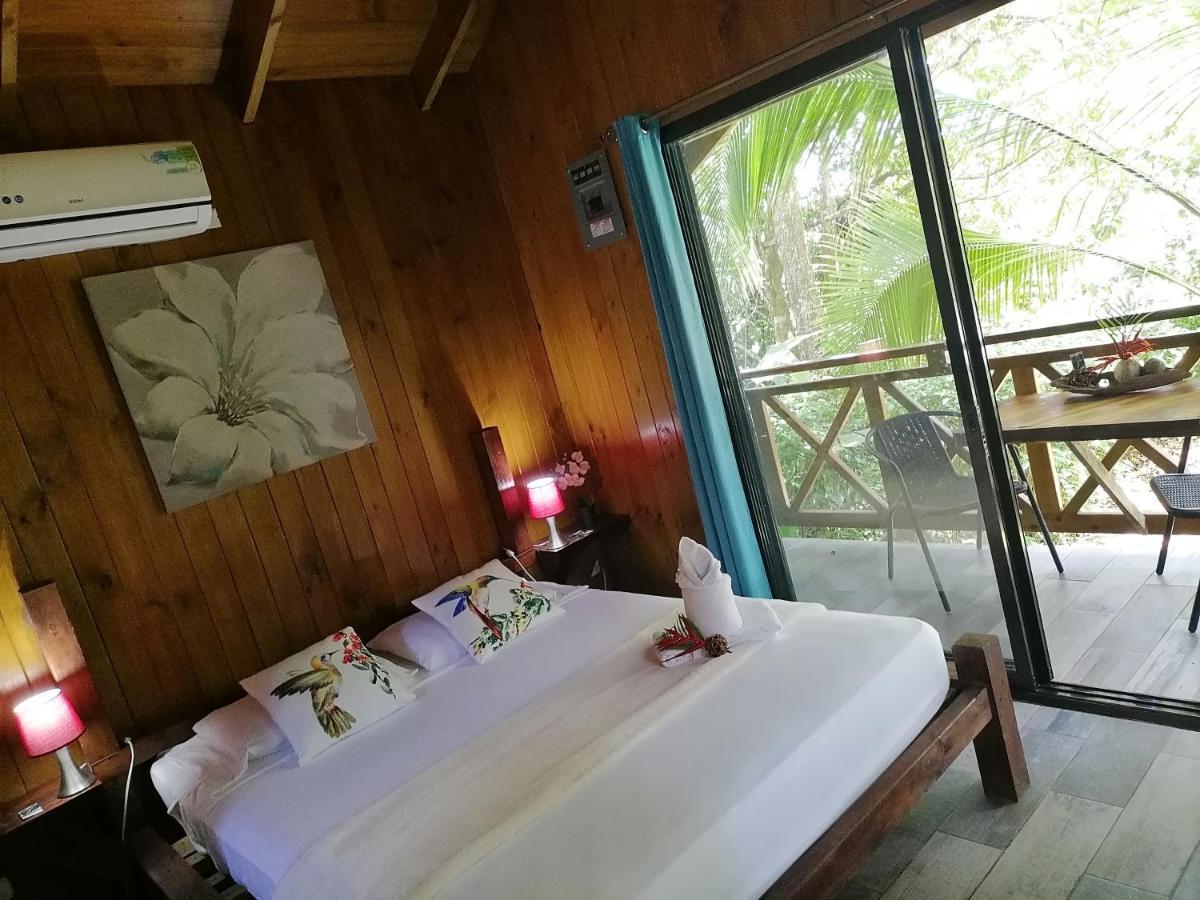 Casa El Colibri Bed and Breakfast Parrita Εξωτερικό φωτογραφία